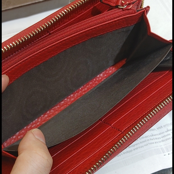 ❤️SOLD❤️ Red Gucci😍GG Zippy Wallet Organizer with Box - Picture 13 of 15